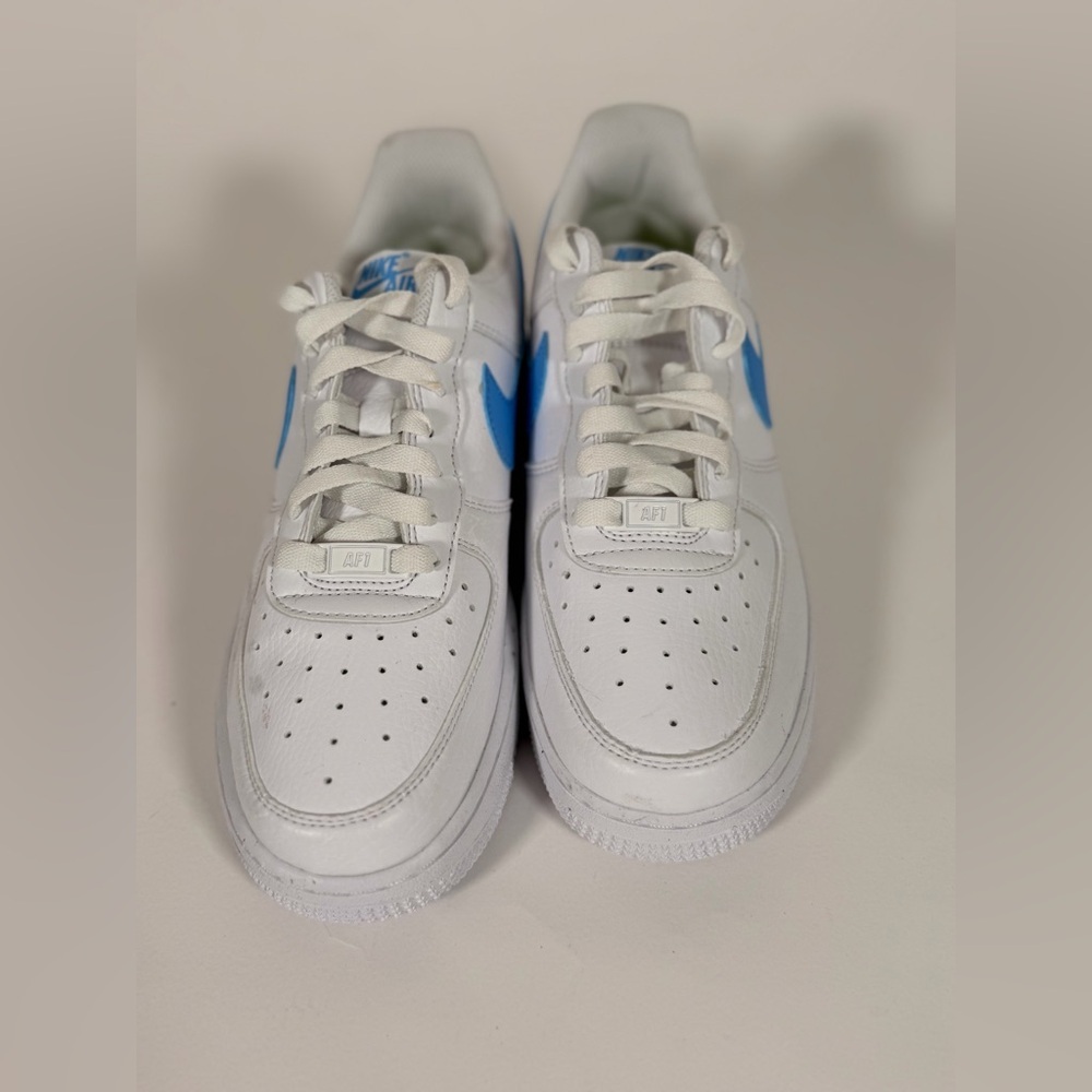 NWOT  NIKE AIR FORCE 1 '07 Women – White/University Blue-white-volt - Picture 3 of 8